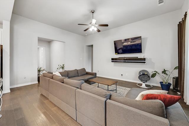 Building Photo - 1708 Snowdrop Dr