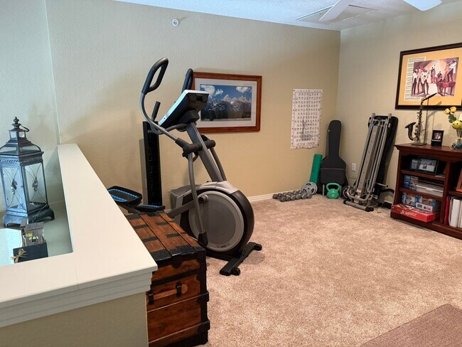 Building Photo - 9438 Ashbury Cir