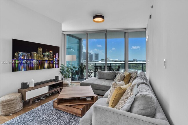 Building Photo - 888 Biscayne Blvd