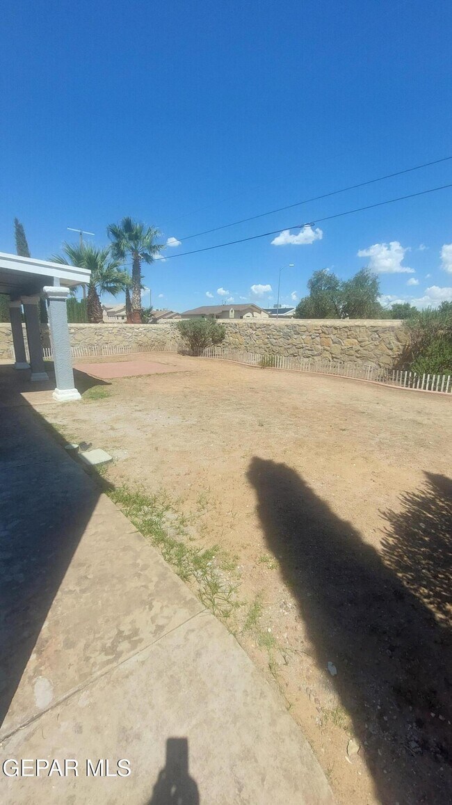 Building Photo - 3808 Tierra Allen Pl