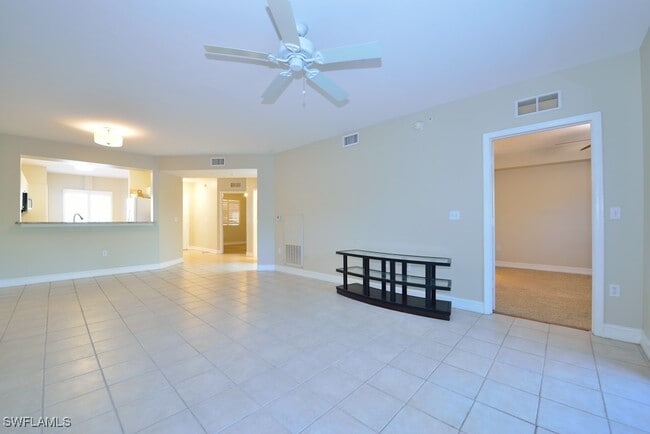 Building Photo - 7811 Regal Heron Cir