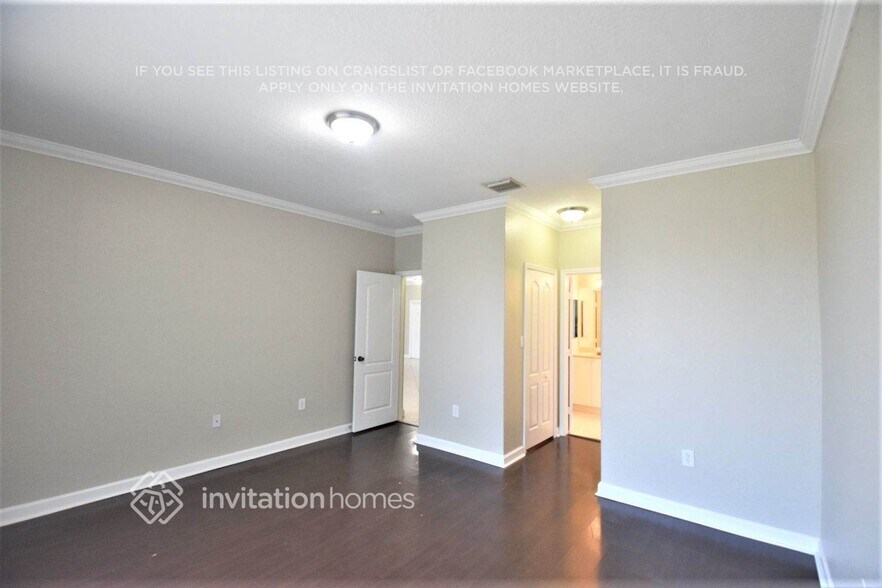 Building Photo - 1201 SW 144th Ct