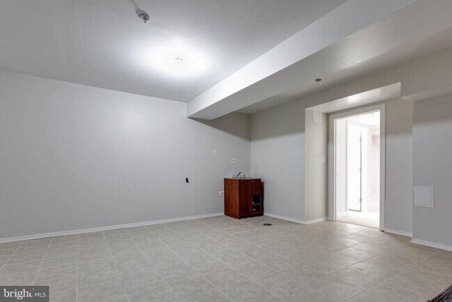 Building Photo - 1506 Penzance Way