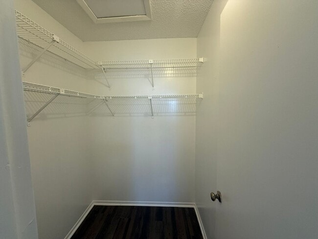 Building Photo - 2453 E Illiana St