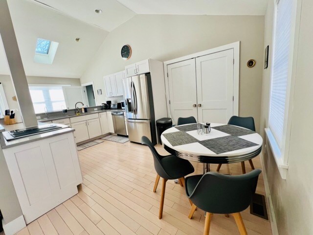 Building Photo - 165 Stockbridge Rd