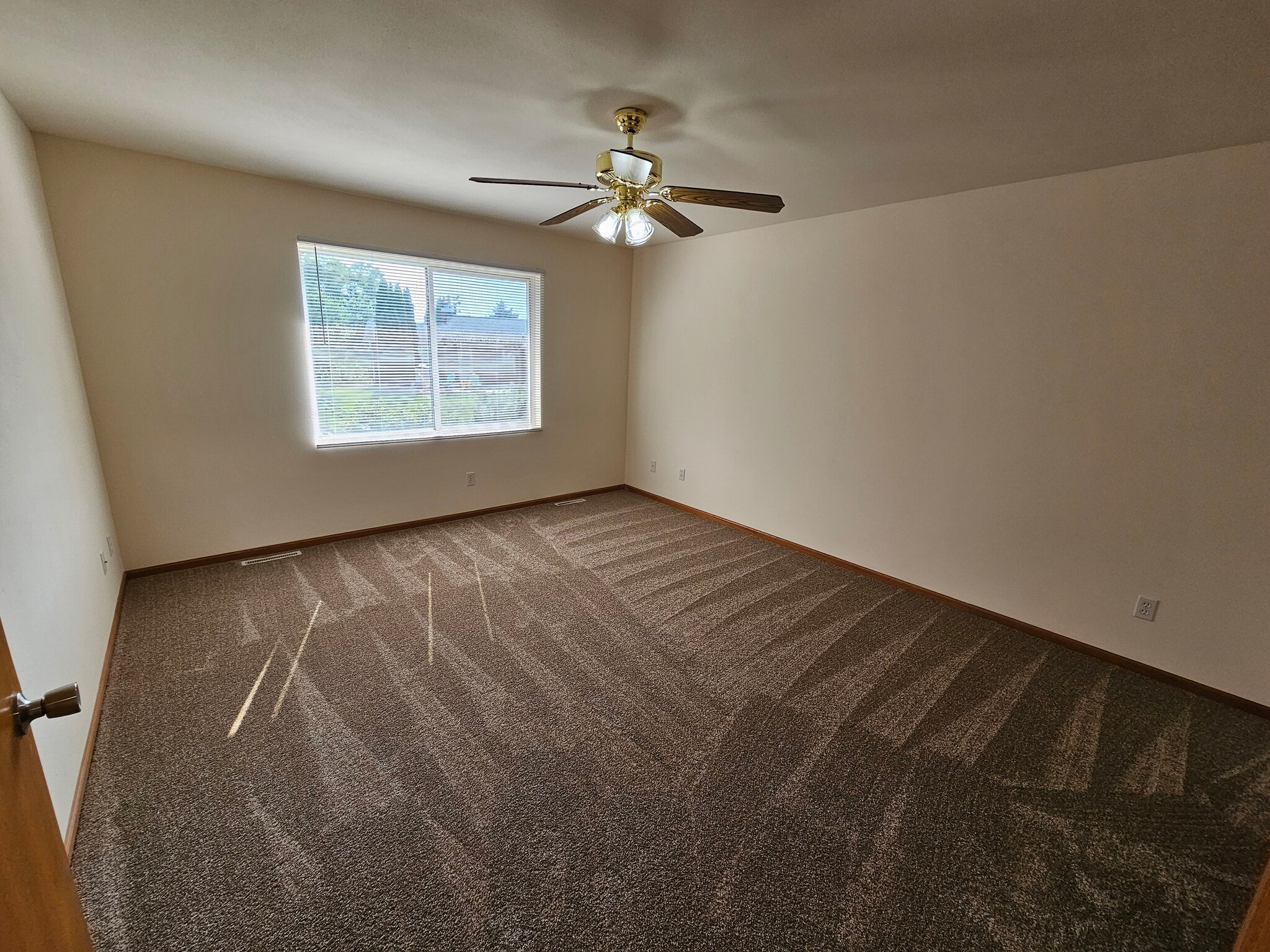 Primary - 609 Eagle Crest Ct
