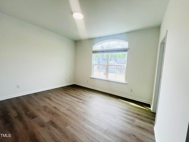 Building Photo - 3284 Roundly Rd