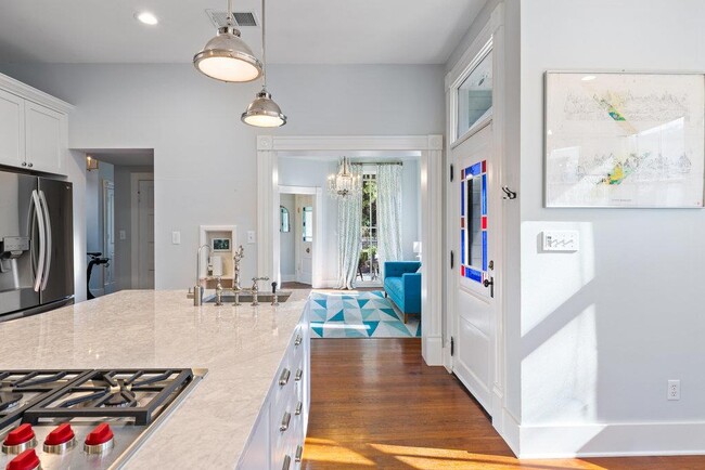 Building Photo - 4104 Avenue F