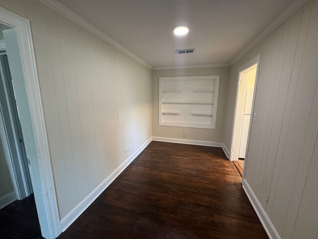Building Photo - Adorable home in heart of Thomson