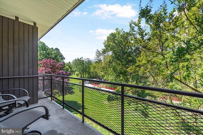 Building Photo - 10444 Rockville Pike