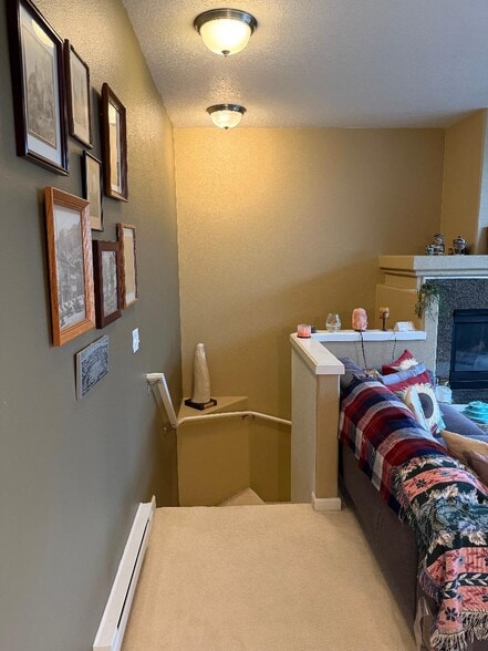 Building Photo - 15130 SW Mallard Dr