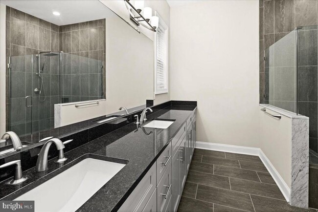 Building Photo - 48 Samjan Cir