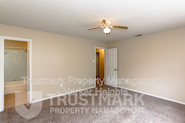 Building Photo - 2110 El Dorado Dr