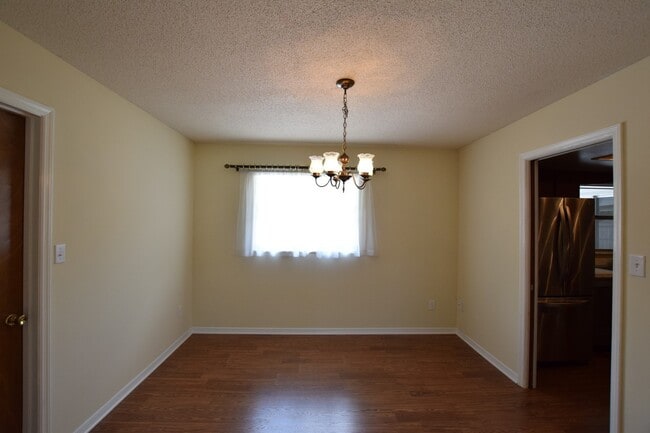 Building Photo - 3340 Alena Ct