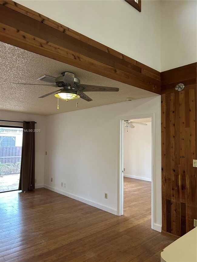 Building Photo - 6857 SW 36th Ct