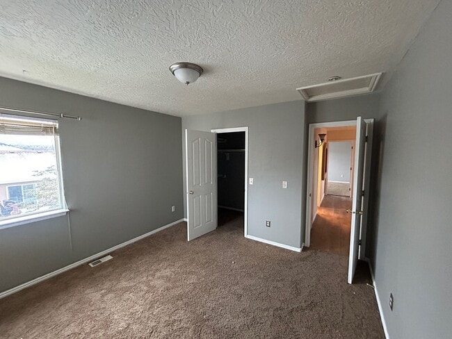 Building Photo - 926 Ibis Way