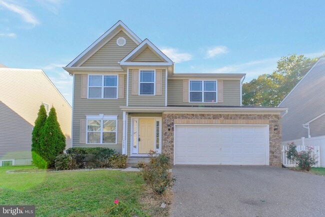 Building Photo - 9909 Millies Manor