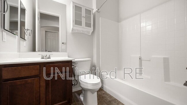 Building Photo - 6737 E Hetley Pl