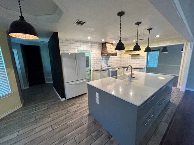 Building Photo - Farmhouse Vibes in Robinson Texas