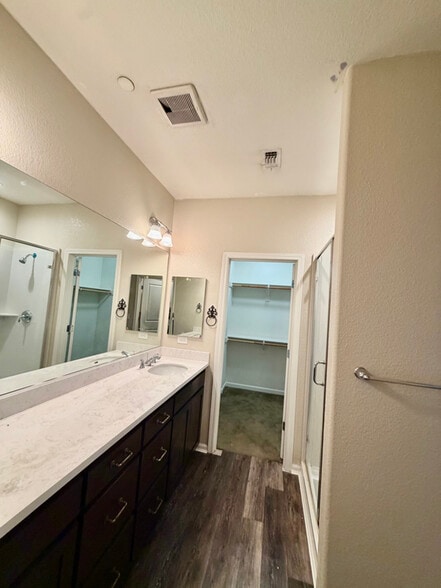 Building Photo - 142 Triggs Ln