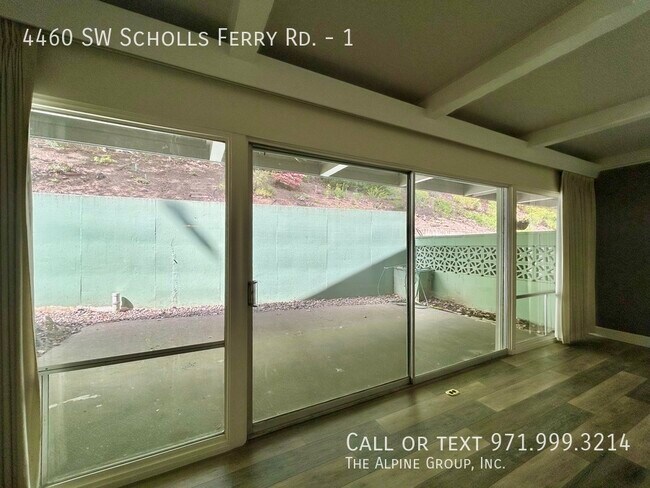 Building Photo - 4460 SW Scholls Ferry Rd