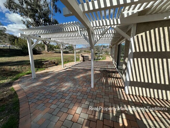 Building Photo - Spectacular Acton Home -- Rare Opportunity!