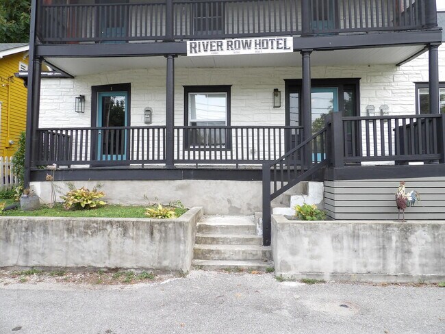 Building Photo - 619.5 Taylor Ave