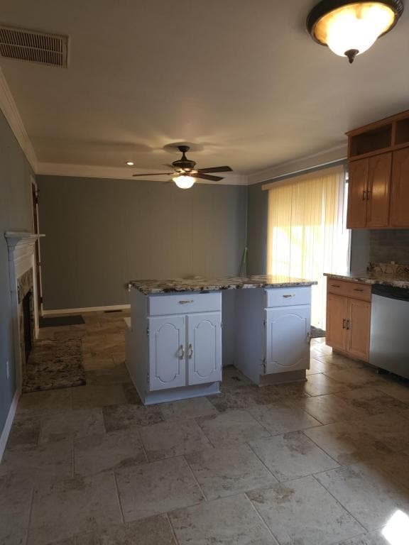 Building Photo - 4 Belle Cir