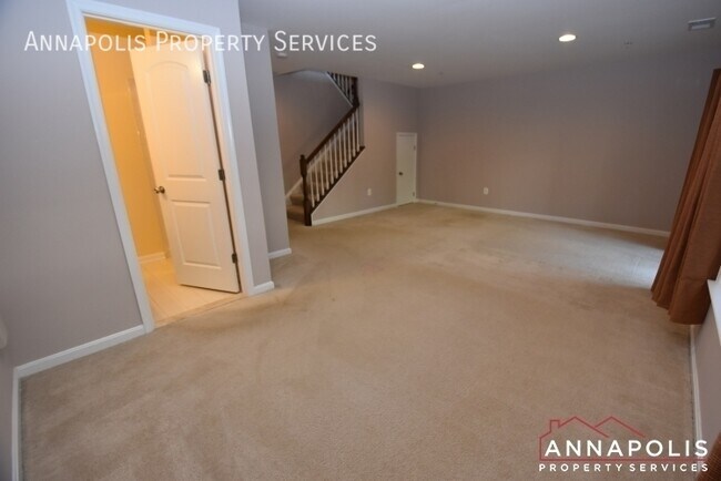 Building Photo - 806 Nancy Lynn Ln