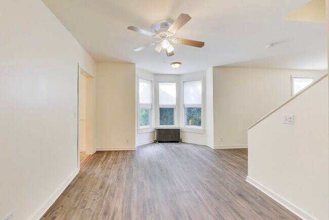 Building Photo - 2643 Poplar Ave