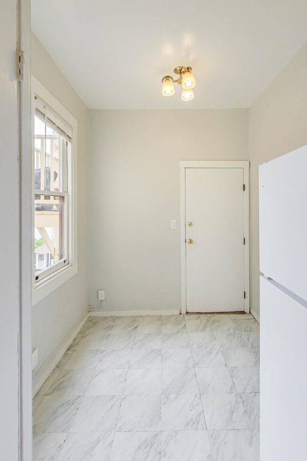 Building Photo - 1338 Haight St