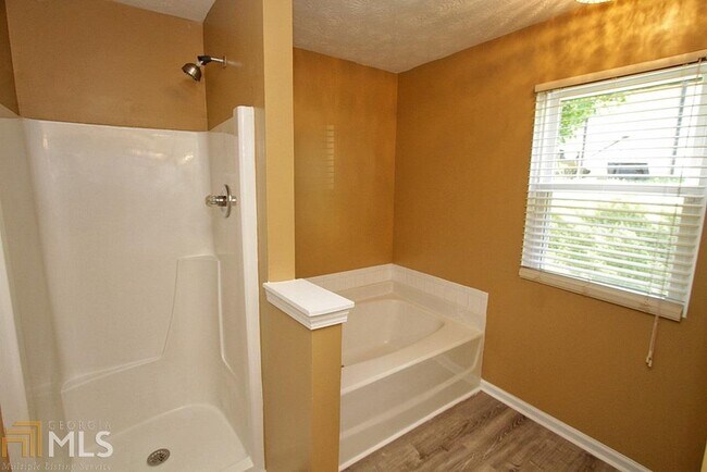 Building Photo - 2979 Sentinel Cir