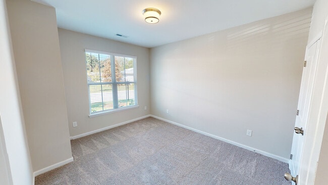 Building Photo - Wimbledon Village Cottages, Unit 12