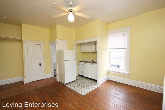 Building Photo - 433 E Town St