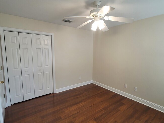 Building Photo - 4866 Planters Ridge Dr
