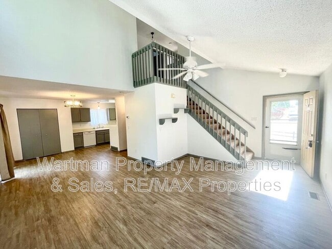 Building Photo - 4570 Witches Hollow Ln