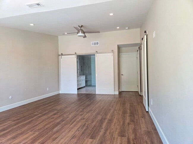Building Photo - Stunning Coastal Retreat in Oceanside with...