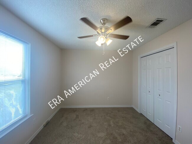 Building Photo - 7418 Woodmont Rd