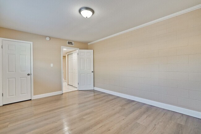 Building Photo - Excellent 2 Bed 1 Bath Home in Santa Clara!