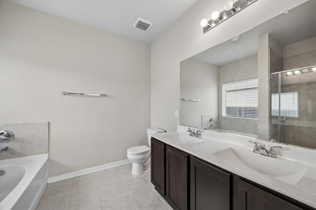 Building Photo - 4907 Fairwater Ct