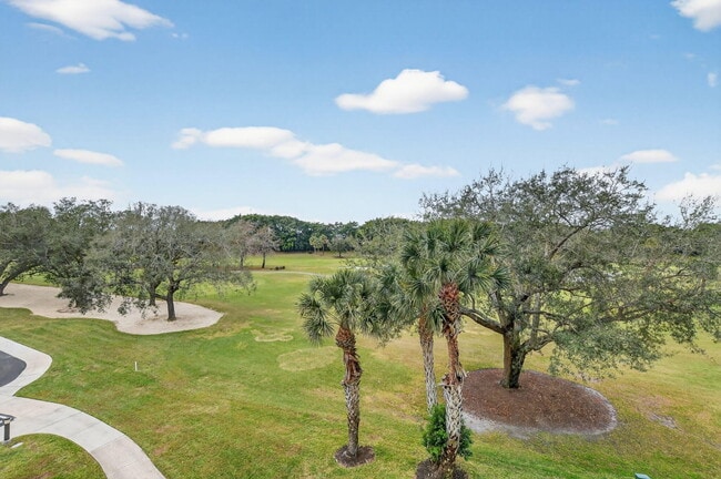 Building Photo - 7835 Lakeside Blvd