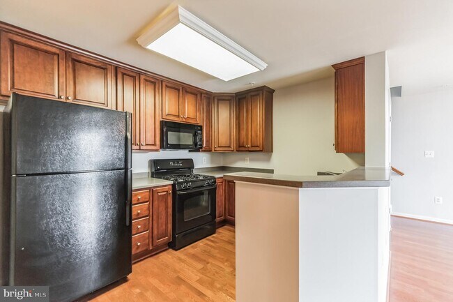 Building Photo - 21210 McFadden Square