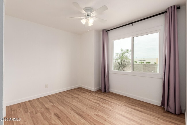 Building Photo - 4001 S 45th St