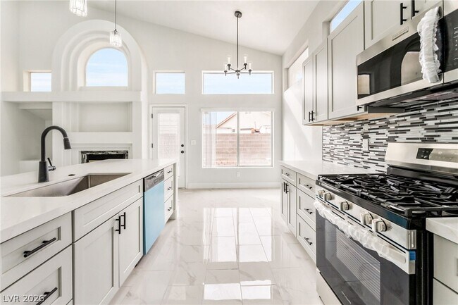 Building Photo - 529 Rancho Del Mar Way