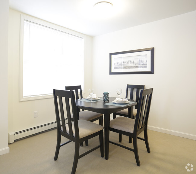 50 Laurel Hill Rd - Laurel Hill-Dining Area - Laurel Hill Residences