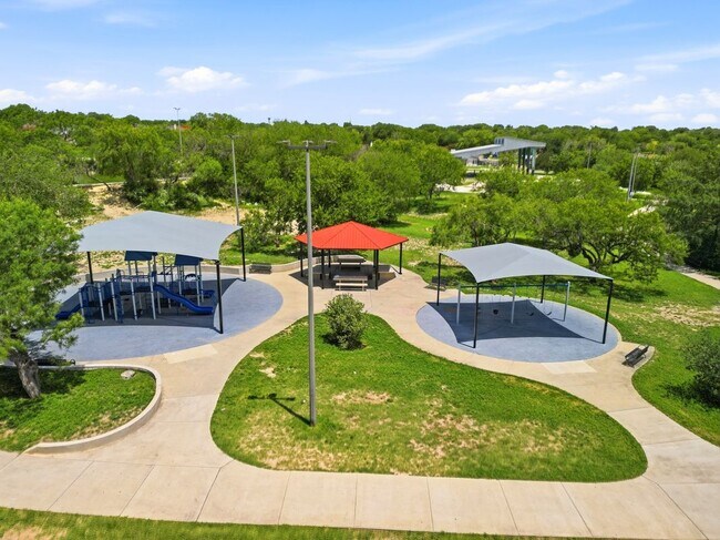 Building Photo - 1114 Churing Dr