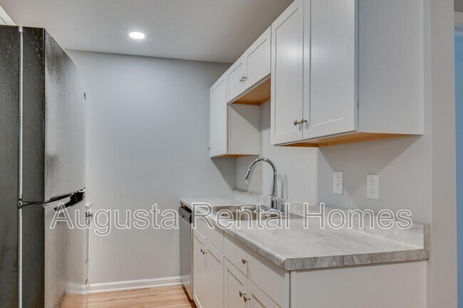 Building Photo - 328B Old Plantation Road