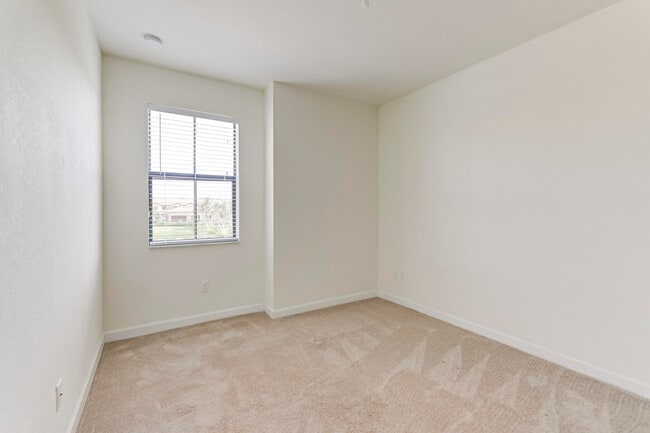 Building Photo - 4022 Devenshire Ct