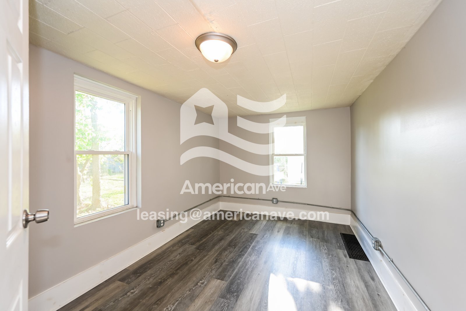 Building Photo - 1121 Reservoir St