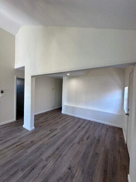 Dining Room / Living Area 2 - 3623 W 105th St